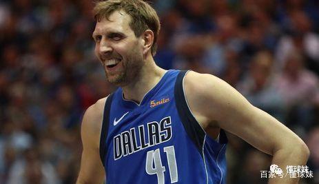 代潮玩人群 代潮玩人群